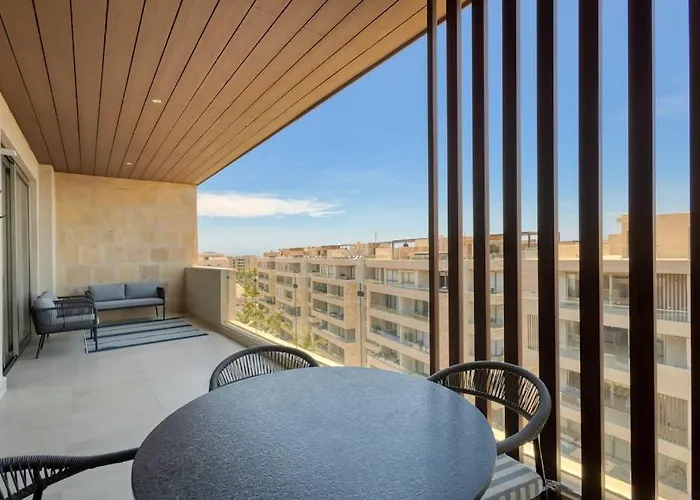Luxury Cabo With Multiple Pools, Pickleball, Gym & Rooftop