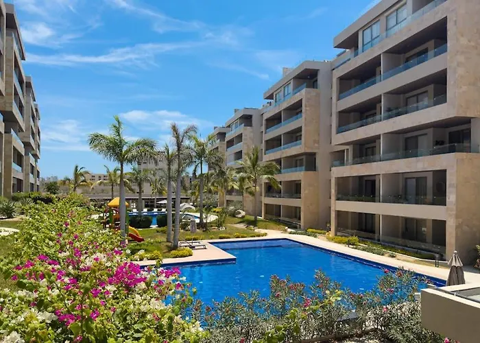 Сasa de vacaciones Luxury Cabo With Multiple Pools, Pickleball, Gym & Rooftop *