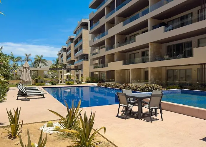 Сasa de vacaciones Luxury Cabo With Multiple Pools, Pickleball, Gym & Rooftop *