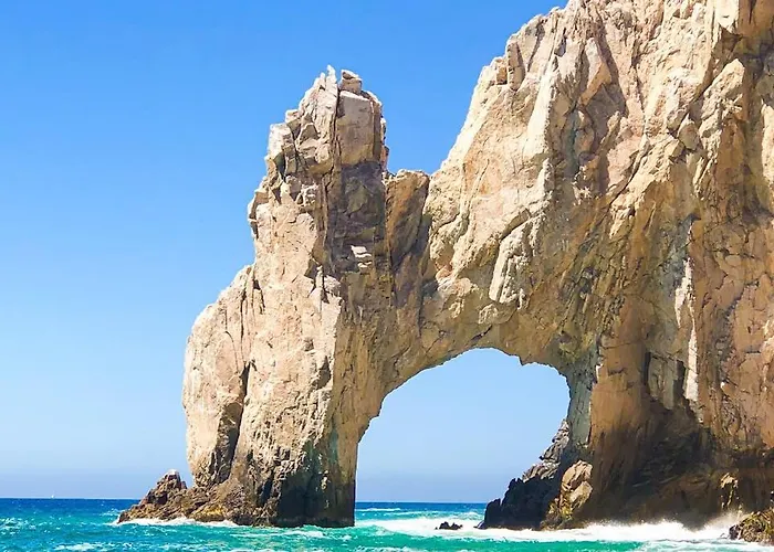 Сasa de vacaciones Luxury Cabo With Multiple Pools, Pickleball, Gym & Rooftop